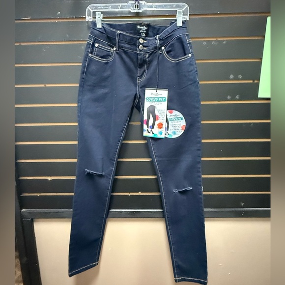 NWT Boom Boom curvy fit shape shifter Blue Jeans - Picture 1 of 4